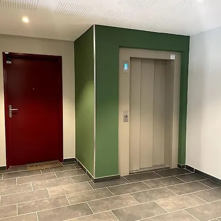 Secret Garden Calme Et Terrasse En Hyper-centre Appartement Grenoble