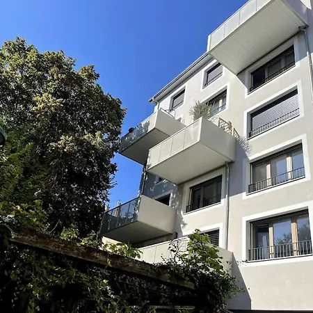 Secret Garden Calme Et Terrasse En Hyper-centre Апартаменты *