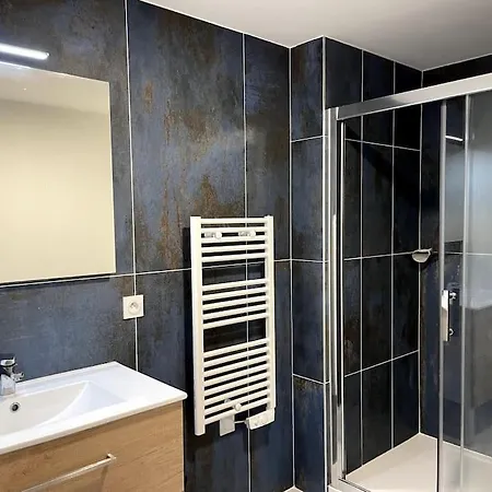 Secret Garden Calme Et Terrasse En Hyper-centre Apartmán *