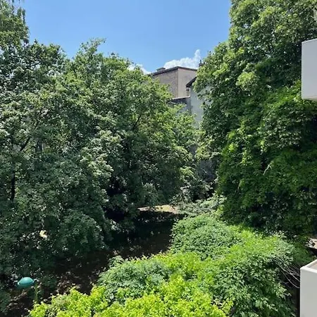Secret Garden Calme Et Terrasse En Hyper-centre Апартаменты *