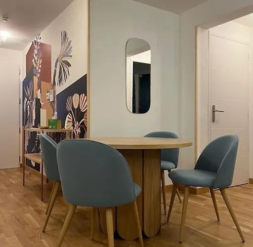 Secret Garden Calme Et Terrasse En Hyper-centre Appartement Grenoble