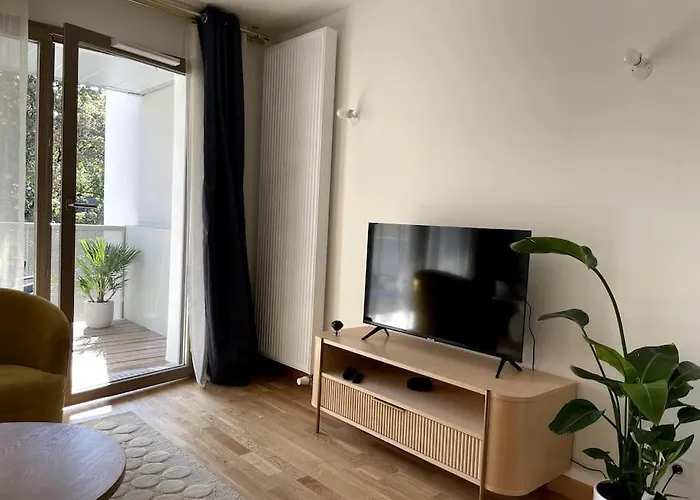 Secret Garden Calme Et Terrasse En Hyper-centre דירה