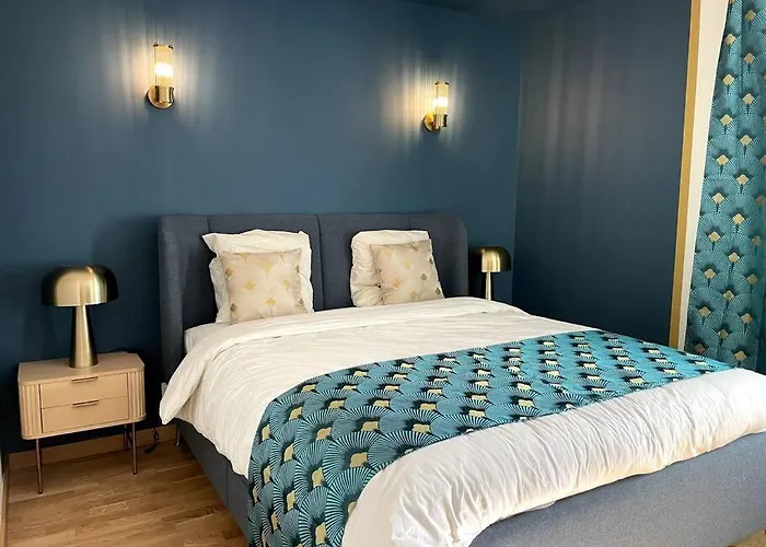 Secret Garden Calme Et Terrasse En Hyper-centre דירה *