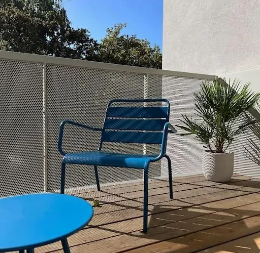 Secret Garden Calme Et Terrasse En Hyper-centre Appartement Grenoble