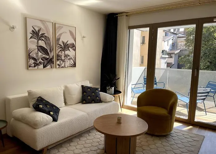 Secret Garden Calme Et Terrasse En Hyper-centre Apartman